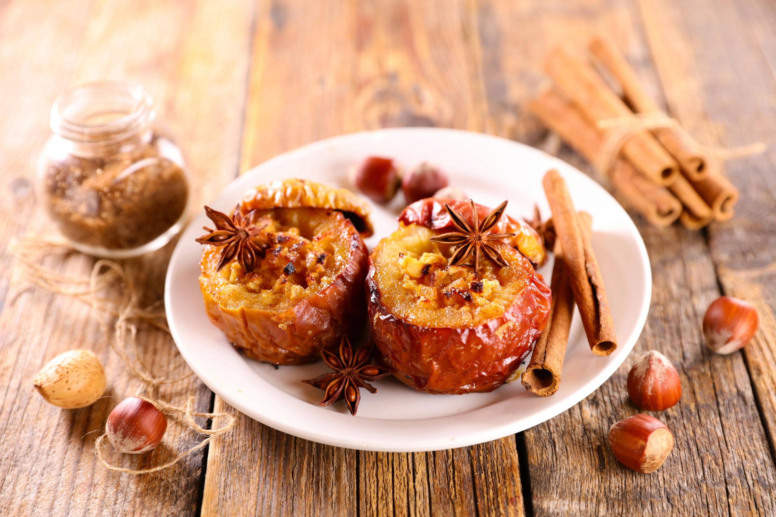 koktejl, začimbe, božič. pijača, prigrizek